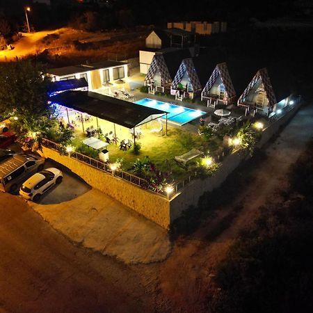 דמרה Bu Bungalow Hotel מראה חיצוני תמונה