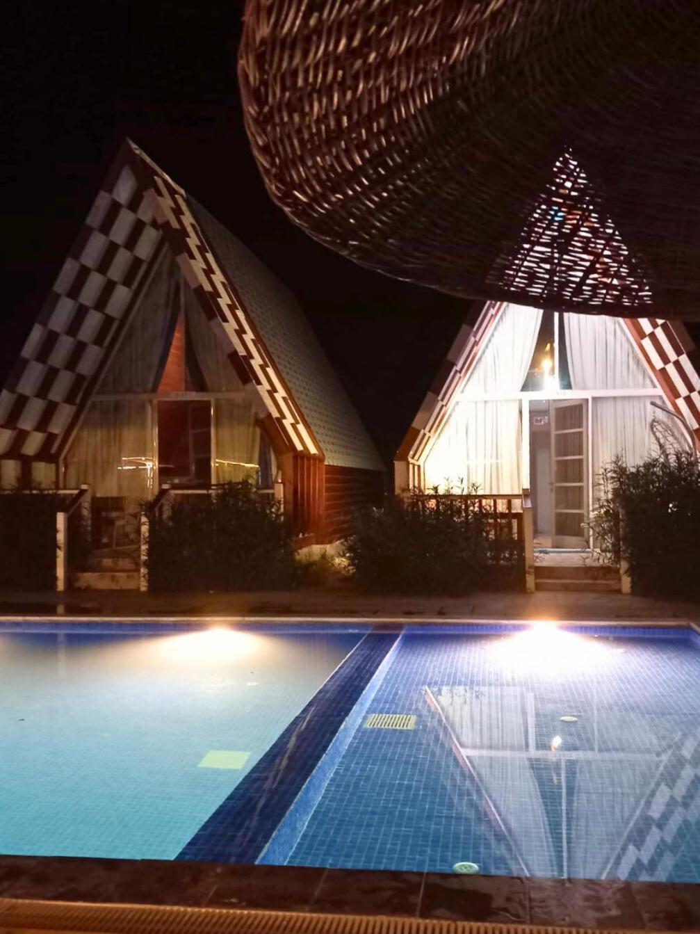 דמרה Bu Bungalow Hotel מראה חיצוני תמונה
