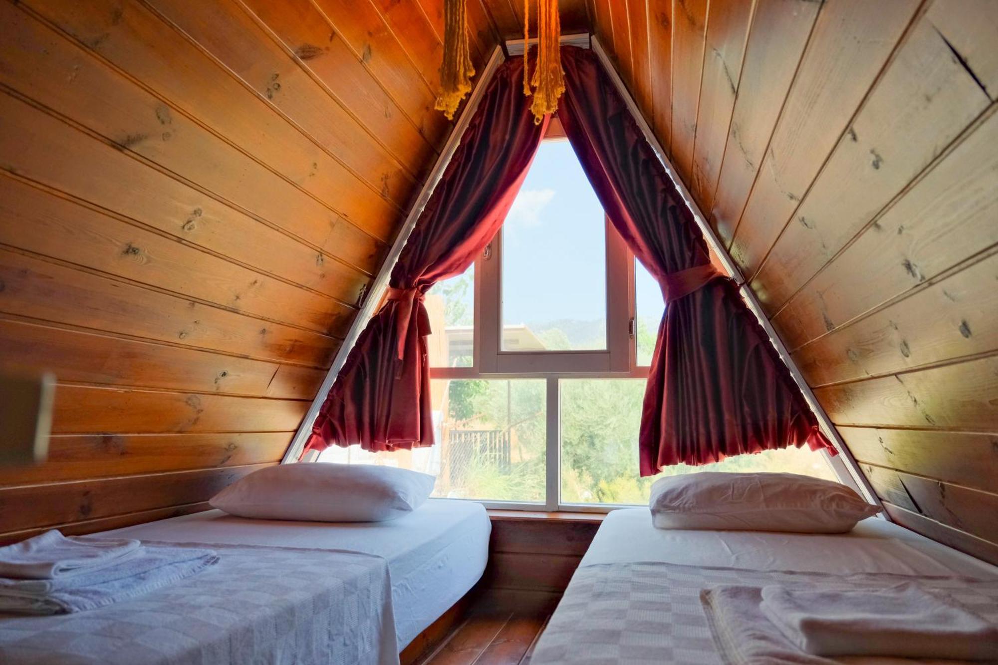 דמרה Bu Bungalow Hotel מראה חיצוני תמונה
